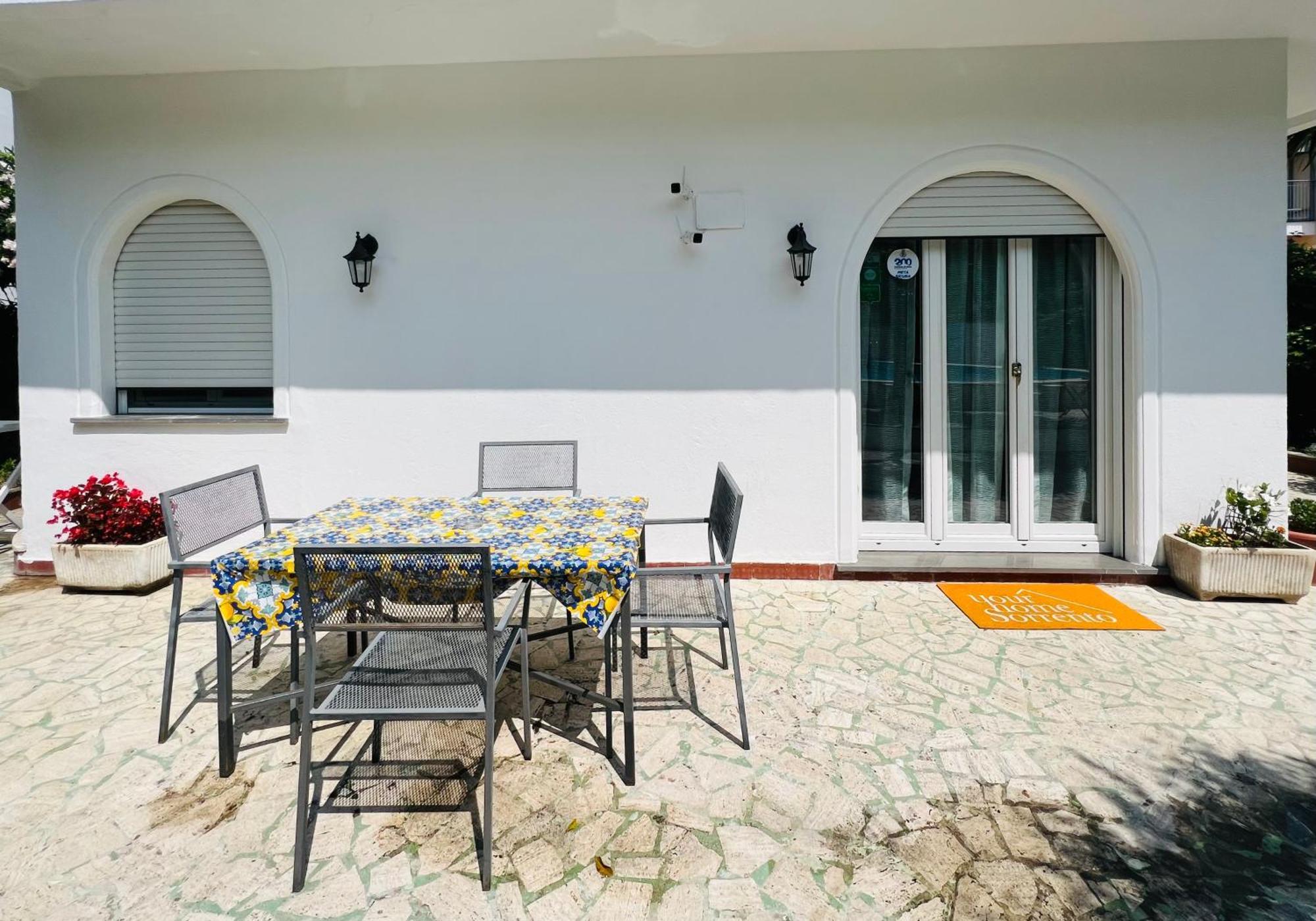 Yourhome - Sorrento Apartment
