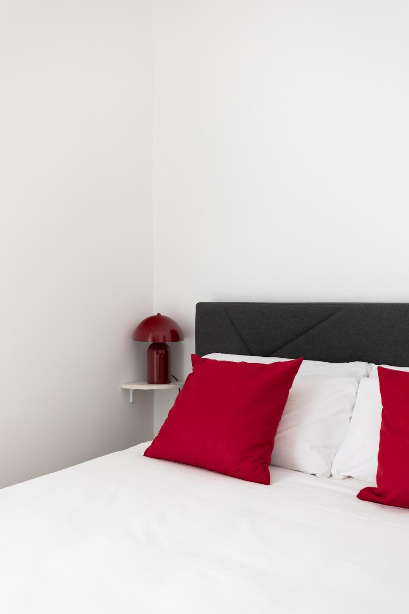 Yourhome - Sorrento Apartment Meta