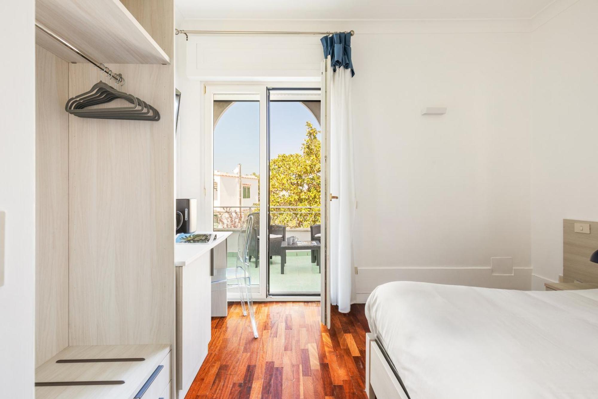 Yourhome - Sorrento Meta