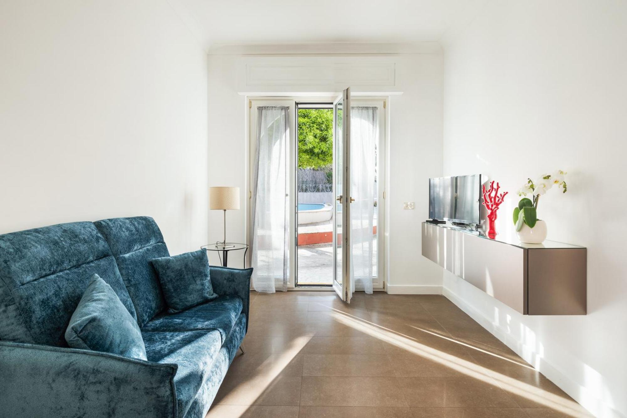 Yourhome - Sorrento Apartment *