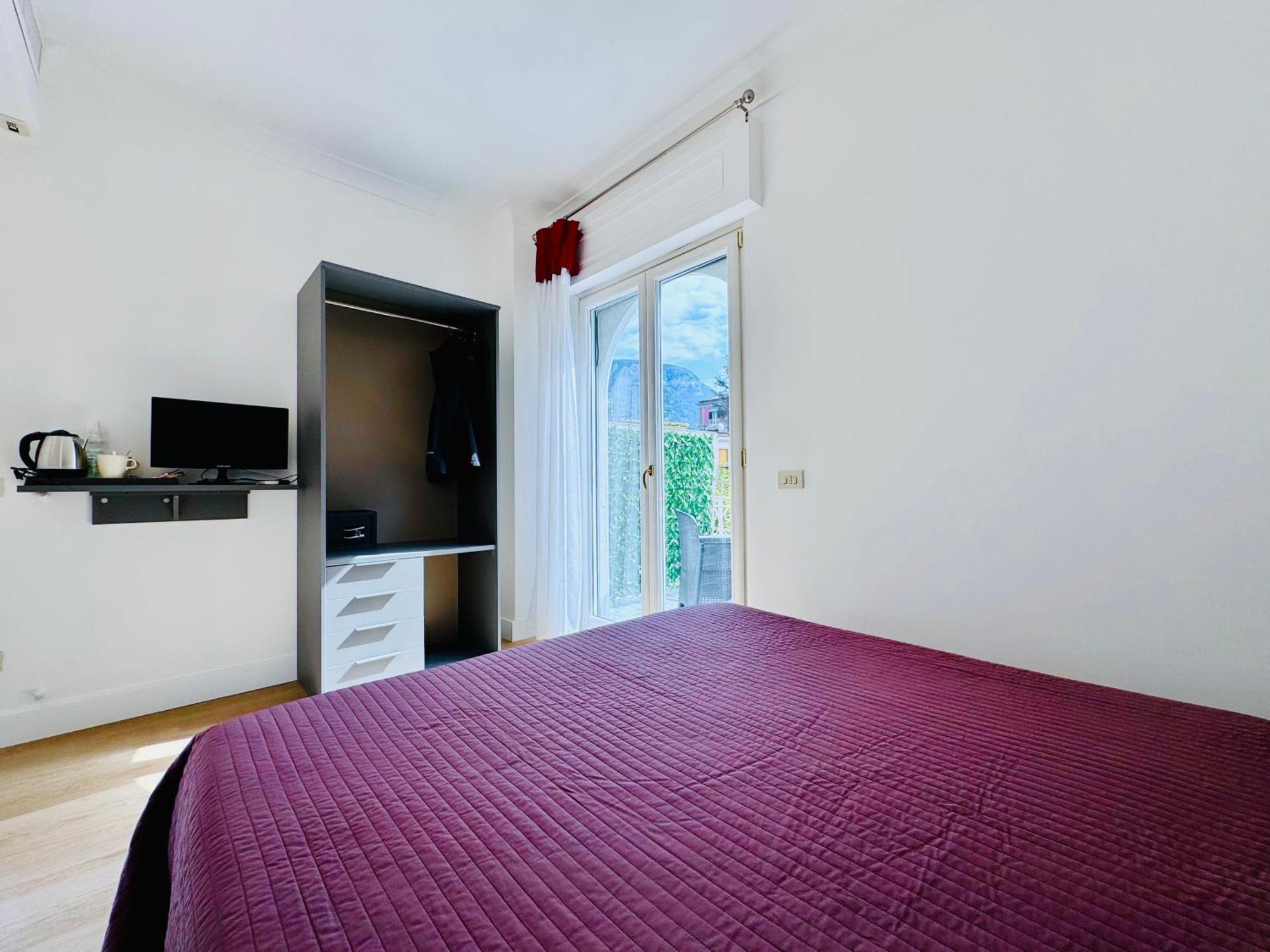 Yourhome - Sorrento Meta